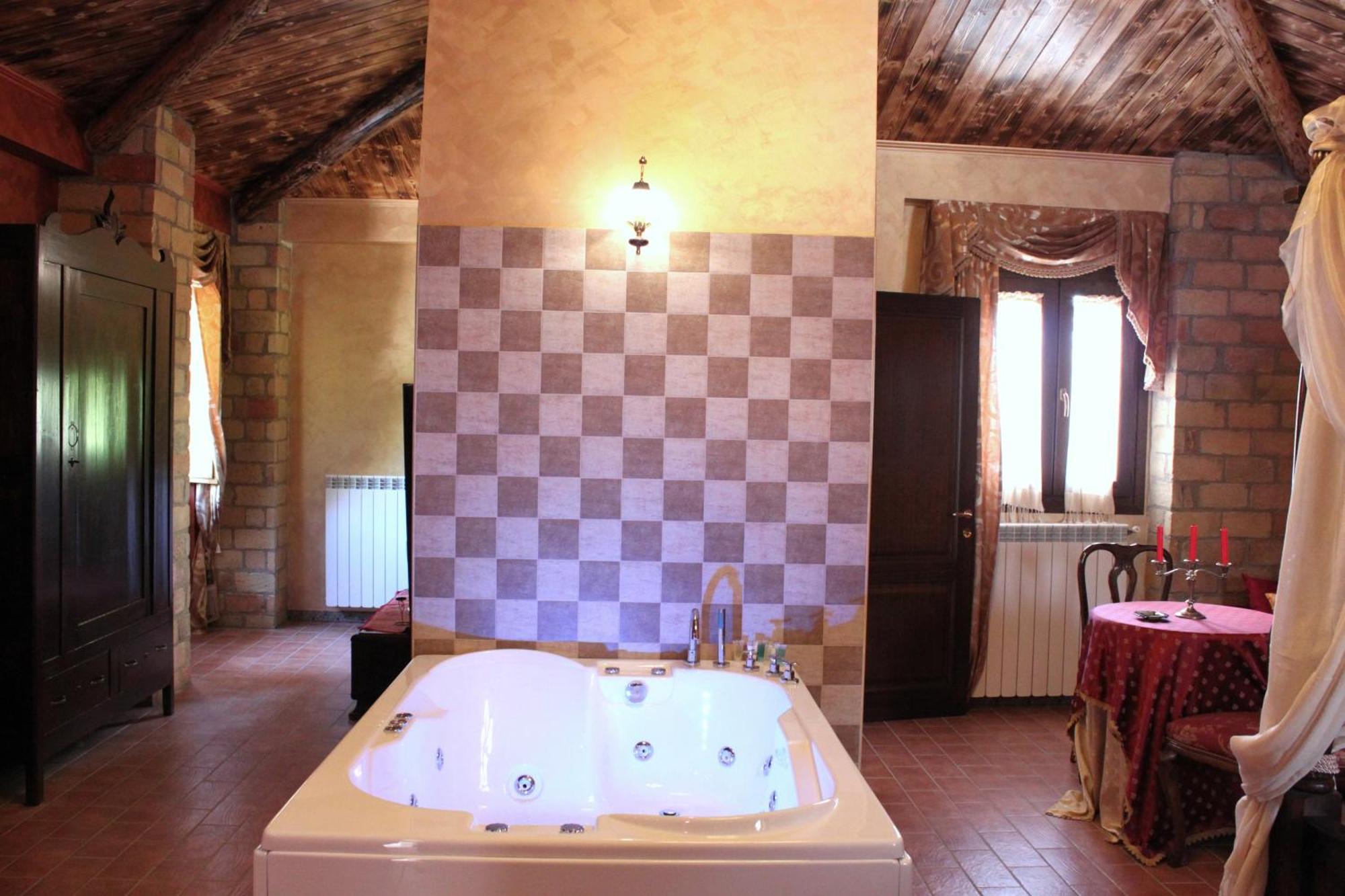 Hotel Il Feudo Dei Pierleoni Celano Quarto foto