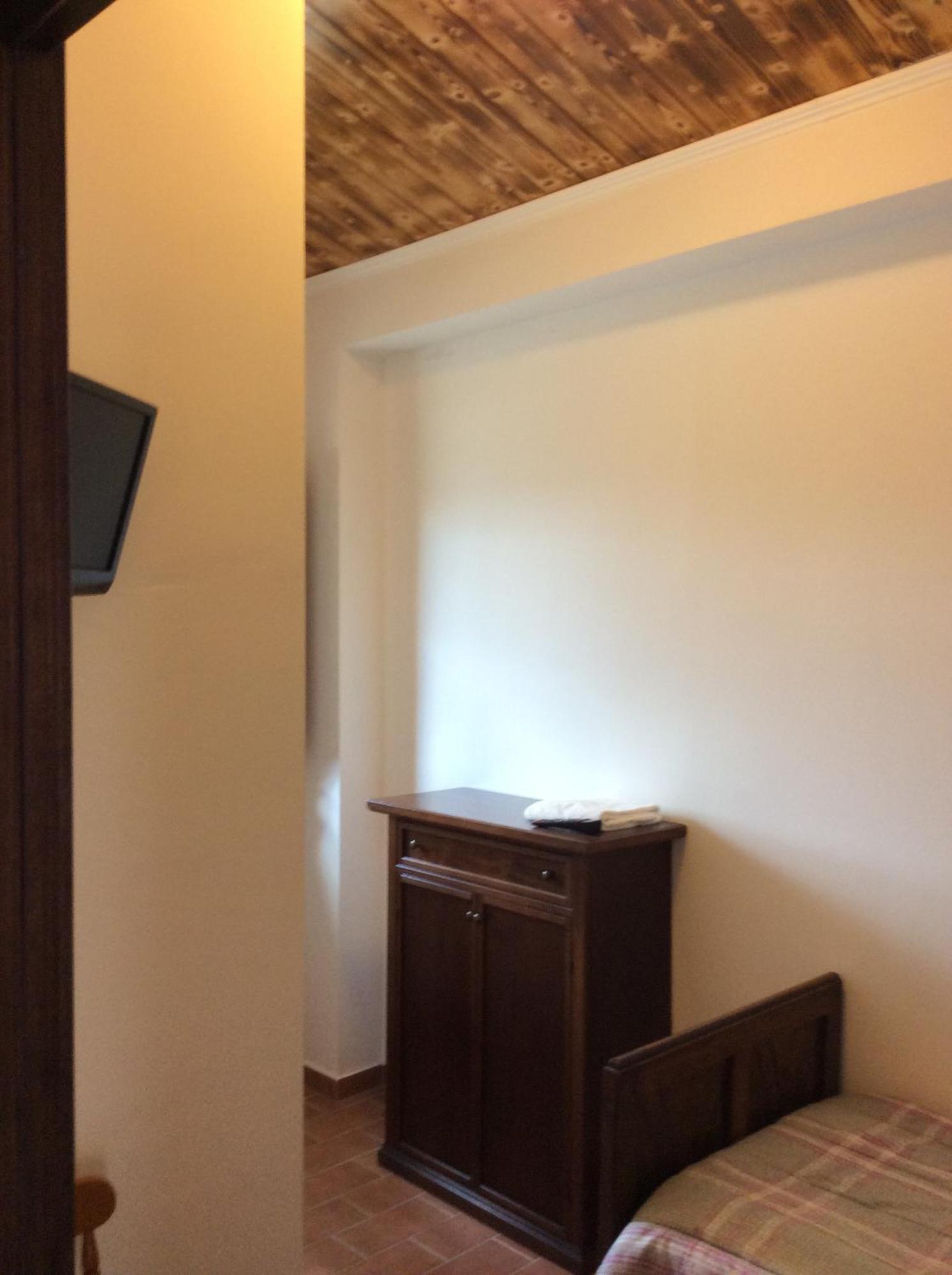 Hotel Il Feudo Dei Pierleoni Celano Quarto foto